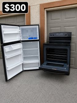 Stove + fridge