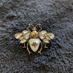 Bee Pendant 