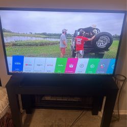 LG 43” TV