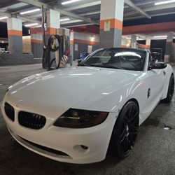 2003 BMW Z4 ROADSTER CONVERTIBLE 🔥🔥Asking $10500 Obo