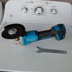 Grinder For Makita Batteries/ Pulidora Para Baterias Makita (No Es Makita)