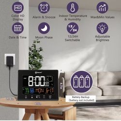 Geevon Atomic Alarm Clock with Indoor Temperature, HD Color Display