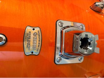 Yamaha Stage Custom Honey Amber Like-New Bass Drum & Like-New Honey Amber Snare Drum