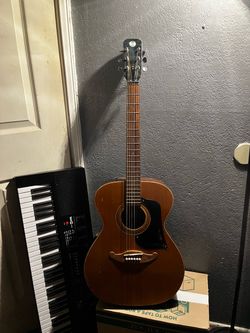 Pre-Owned Vintage 1970s Silvertone Model 319 Japanese Acoustic Guitar (960$ guitar)