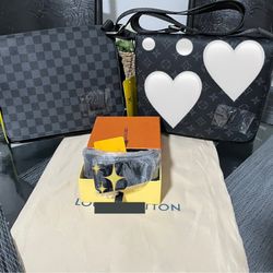  Messenger bags and belt