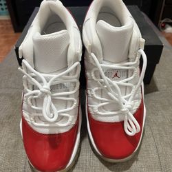 Jordan 11 Red