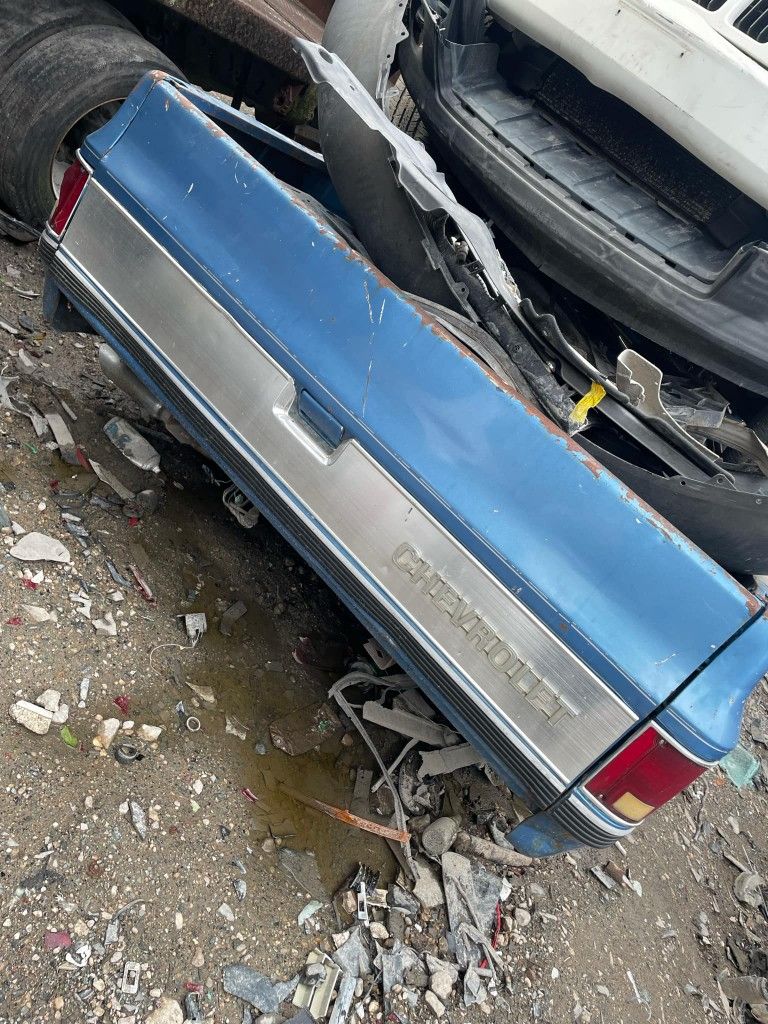 85 Chevy Pick Up Tailgate