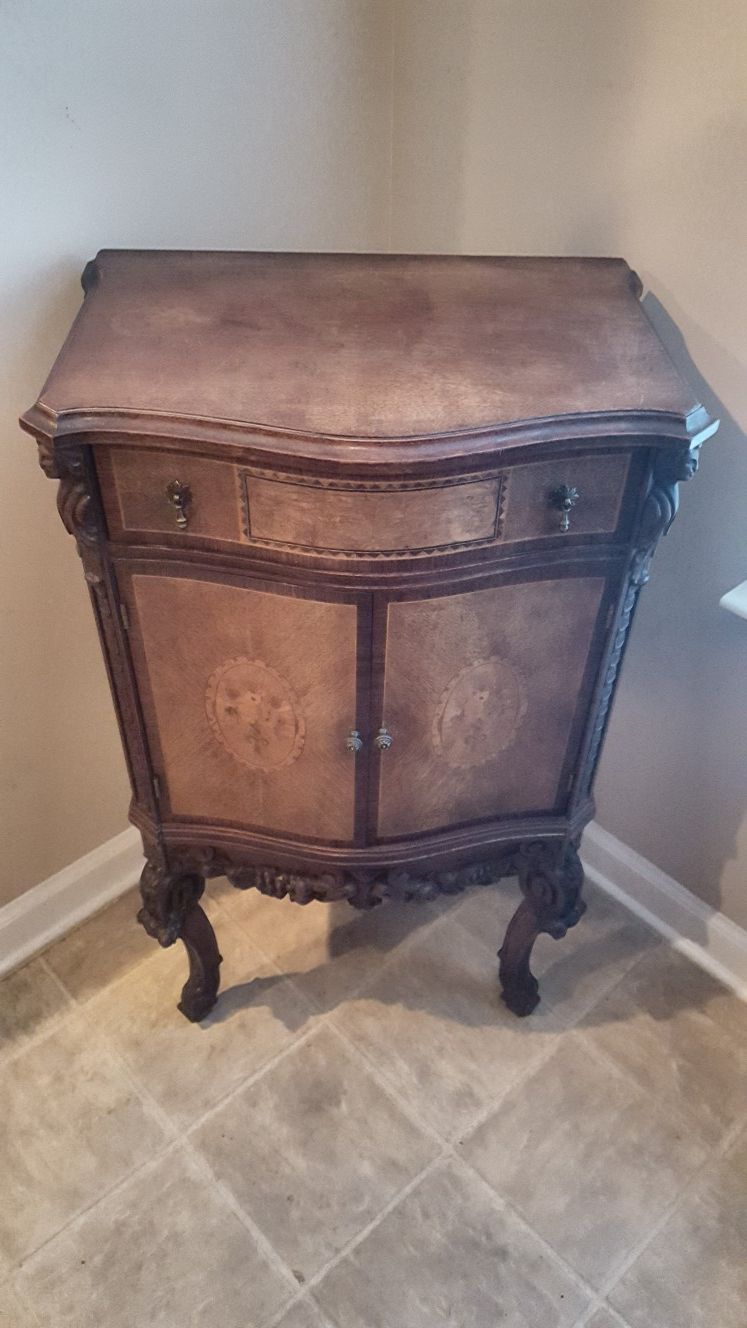 Gorgeous antique Franch side table