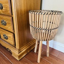 Bamboo Wicker Footed Planter