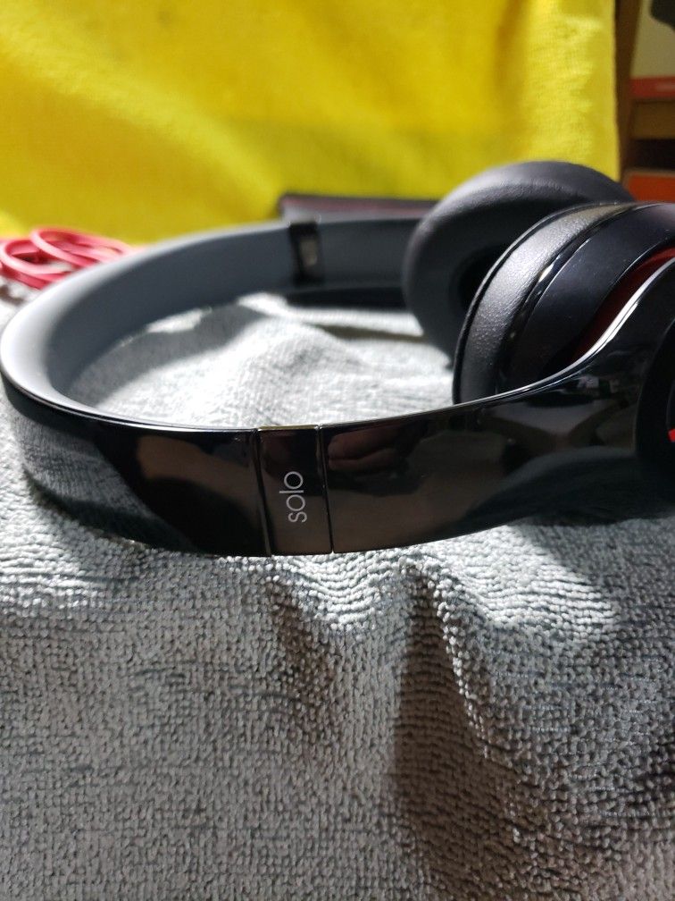 Beats Solo "Wired" Headphones