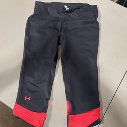 Under armor Knee Pants