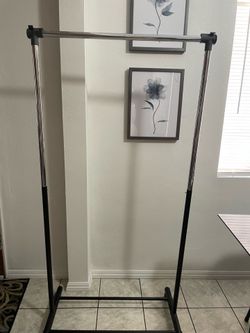Adjustable Rolling Clothing Rack – Chrome & Black
