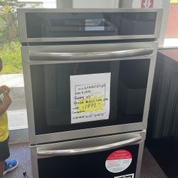 Double Oven 27” In New Open Box And 1 Year Warranty 