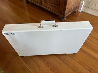 Worky portable workstation