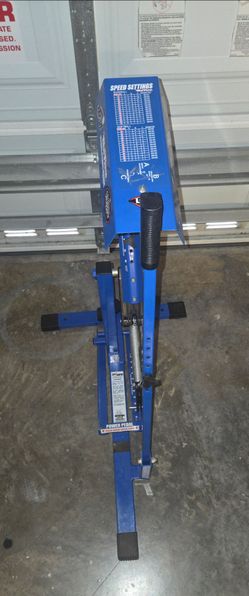 Louisville Slugger Blue flame ultimate Pitching Machine
