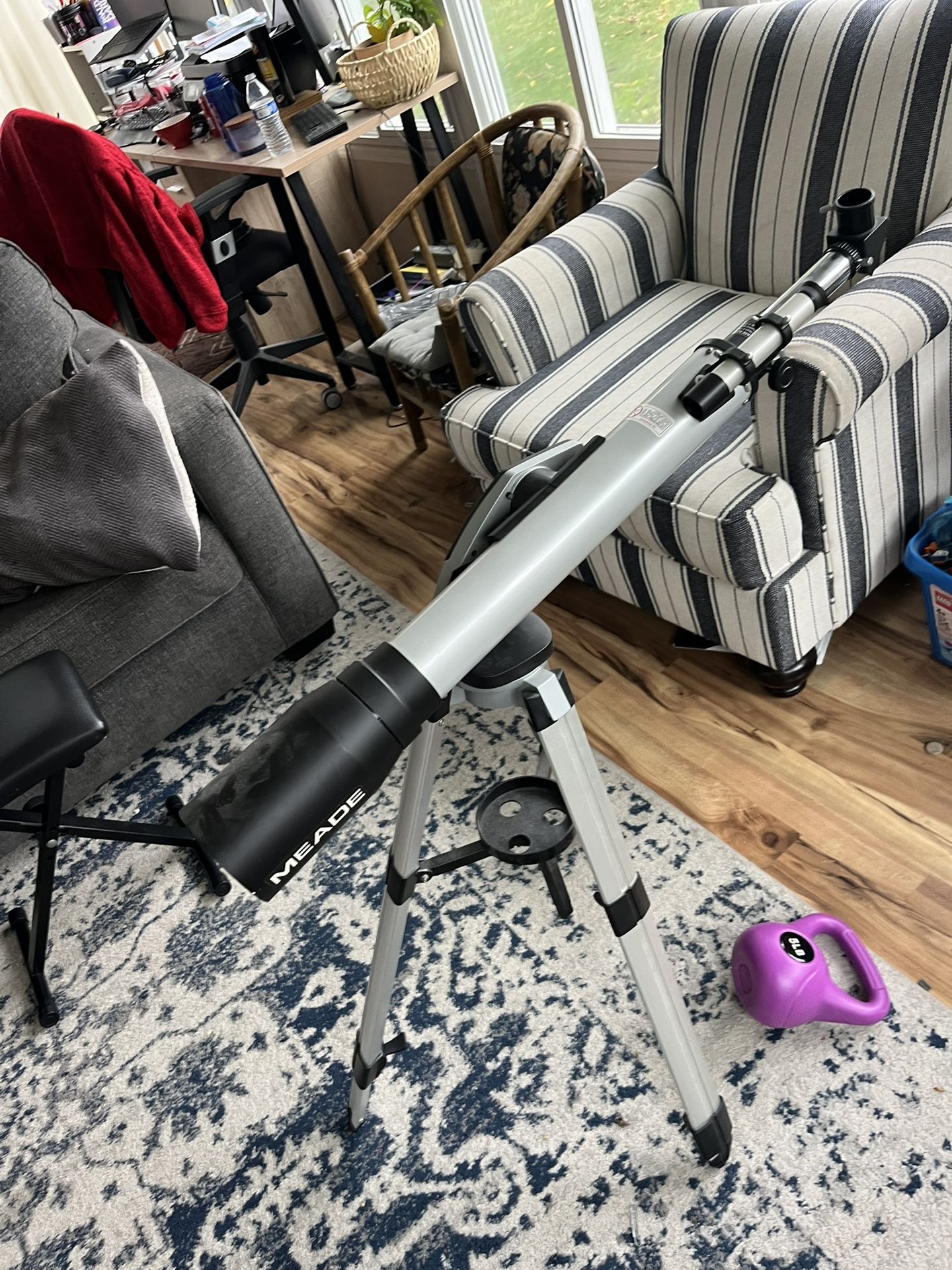 MEADE 90-700mm telescope