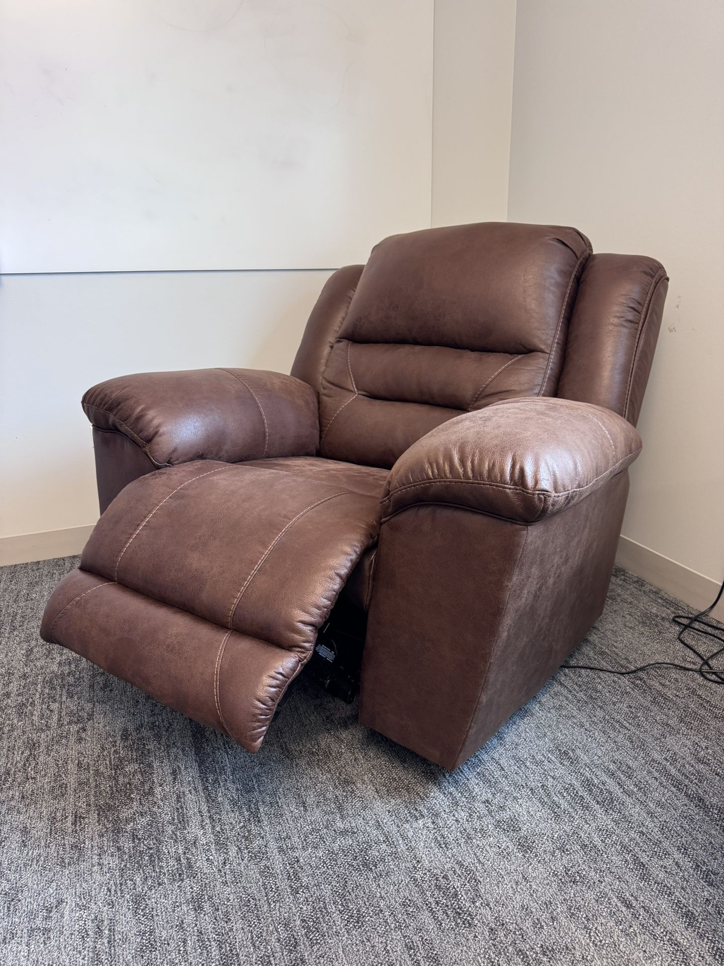 Ashley Stoneland Power Recliner (barely used)