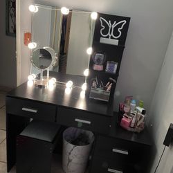 Black Makeup Vanity With Stool