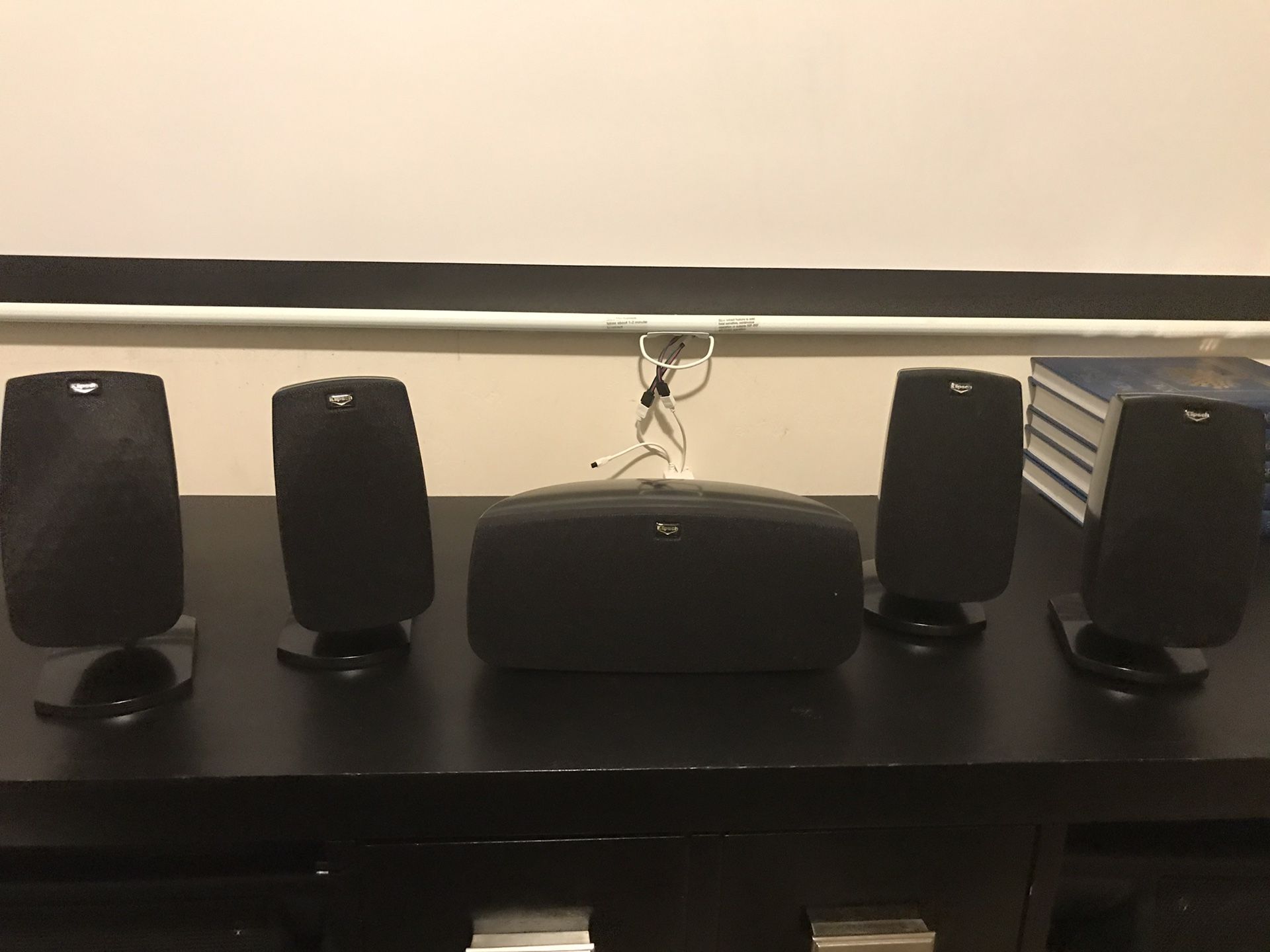 Klipsch Quintet Home Theater Speaker System (Excellent condition)