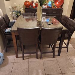 Dining Room Table And Chairs 