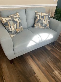 2 pc never use, soft color, no scratches, no stains