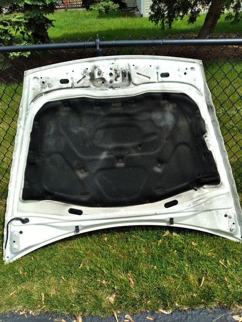 Porsche Cayenne Hood