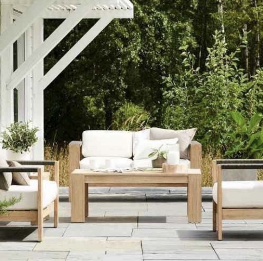 Smith & Hawken | Montpelier 4-pc. Wood Patio Furniture Set with Ravenna Patio Covers and Rug
