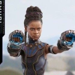 Hot Toys 🔥 Shuri 