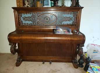 Vintage Piano