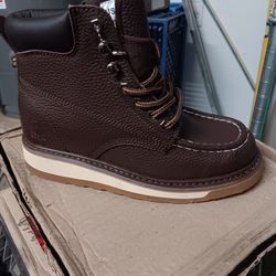 Work Boots//Botas de Trabajo 