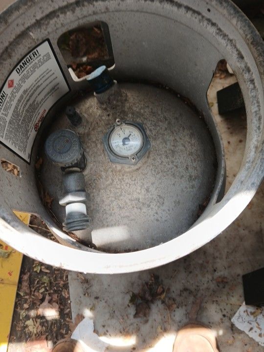 Full Propane Bottle