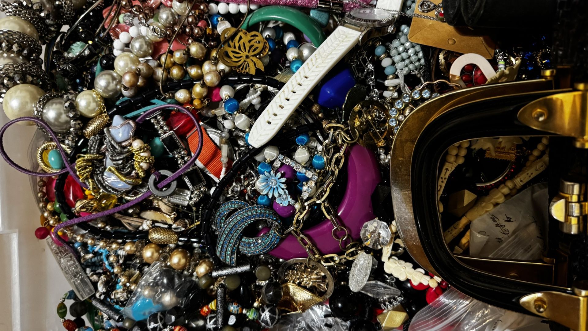 29lbs Of Mixed Costume Vintage Wearable Jewelry