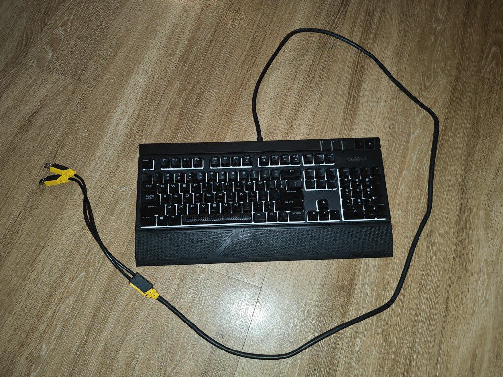 Corsair Strafe RGB Mechanical Keyboard