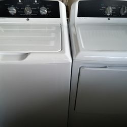 Nearly New Ge Commercial Quality Washer Dryer Gas Set
