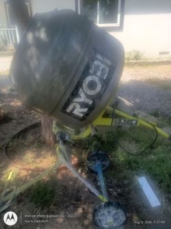 Concrete mixer/Revolvedora de Cemento