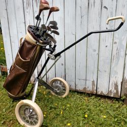 Good Starter Set Of Golf Clubs - Vintage 