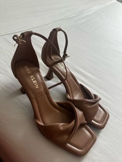 Anne Klein