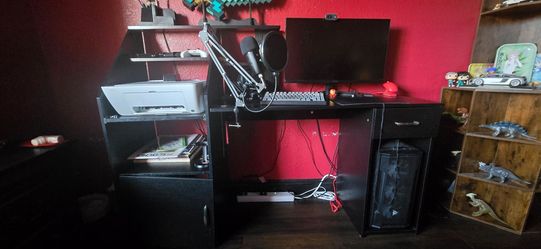 Office Desk (Read Description)