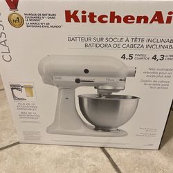 BRANDNEW classic White Kitchenaid