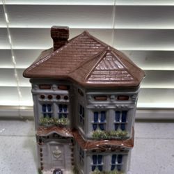 Vintage House Cookies Jar