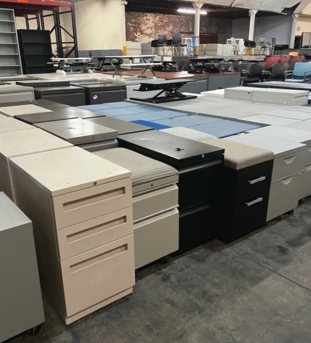 UNDER DESK PEDESTAL FILE CABINETS () *can deliver*