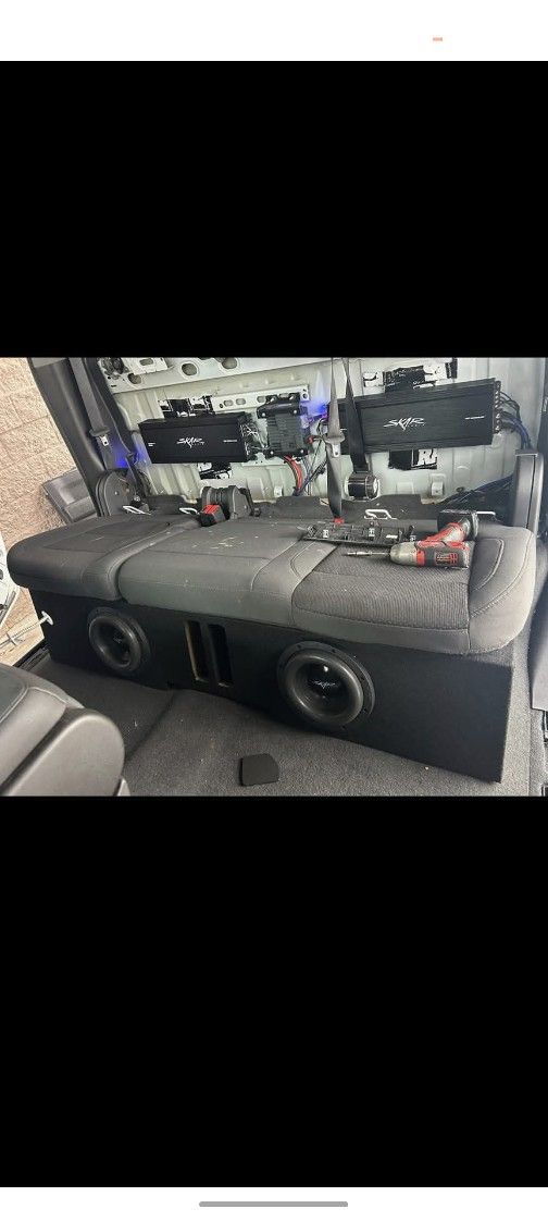 Skar Audio 8" Dual Subwoofer With Custom Box – Custom Silverado Fit