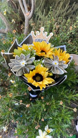Money bouquet for graduation