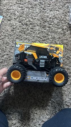 Monster jam Dig Atron