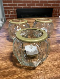 10 Glass candle holders with battery tea lights