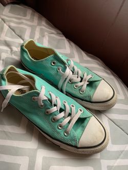 Mint green converse size 7 in women’s