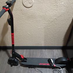 Skute Electric Scooter