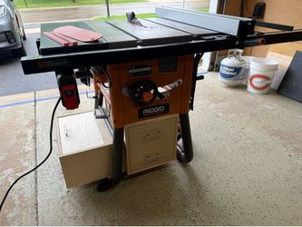 Ridgid R4560 10 in. Contractor Table Saw with Cast Iron Top
