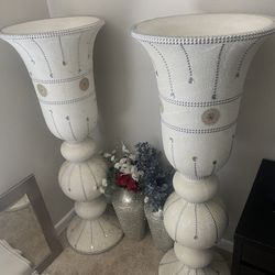 Two Big Nice Vase In Diamonds 