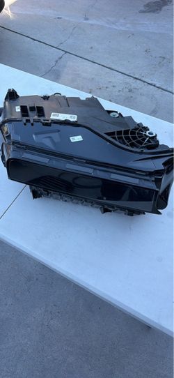 Bmw xm RH Headlight Low Beam